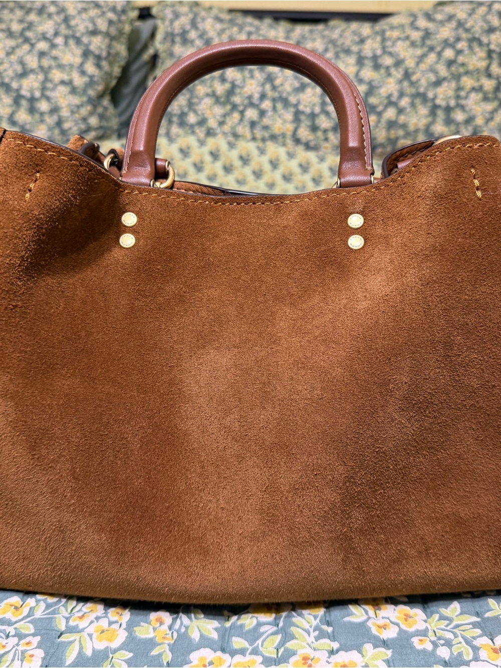 Coach Suede Rogue 31 Shoulder Bag in Rich Brown with Gold Hardware - Picture 3 of 9